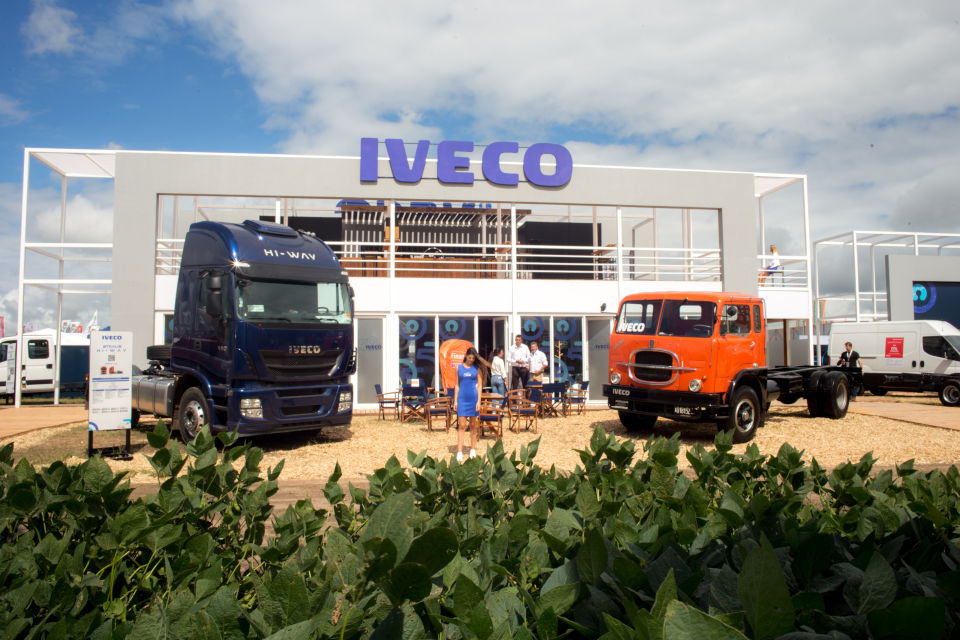 IVECO Argentina: Avanza en la sustentabilidad conmemorando sus 50 años de fabricación en el país
